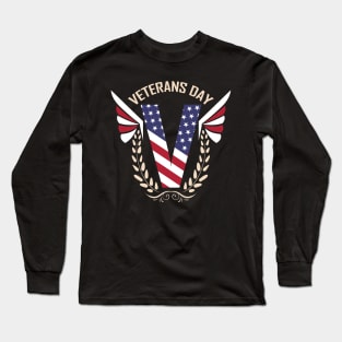 Big V In Us Flag Colors With Oak Leaves For Veterans Day Long Sleeve T-Shirt